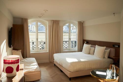 Hotel Du Sentier - Accommodations and Amenities