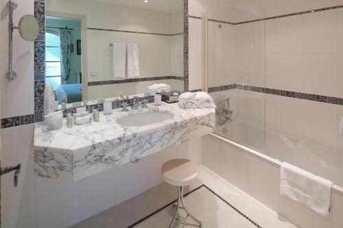 Hotel La Grande Bastide - Amenities and Facilities