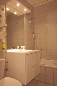 Hotel Winzenberg - Amenities and Facilities