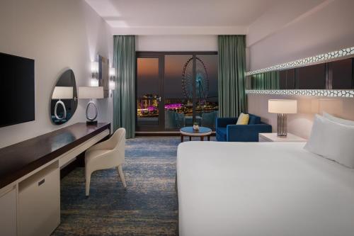 JA Ocean View Hotel, Jumeirah Beach Dubai - Dining Experiences