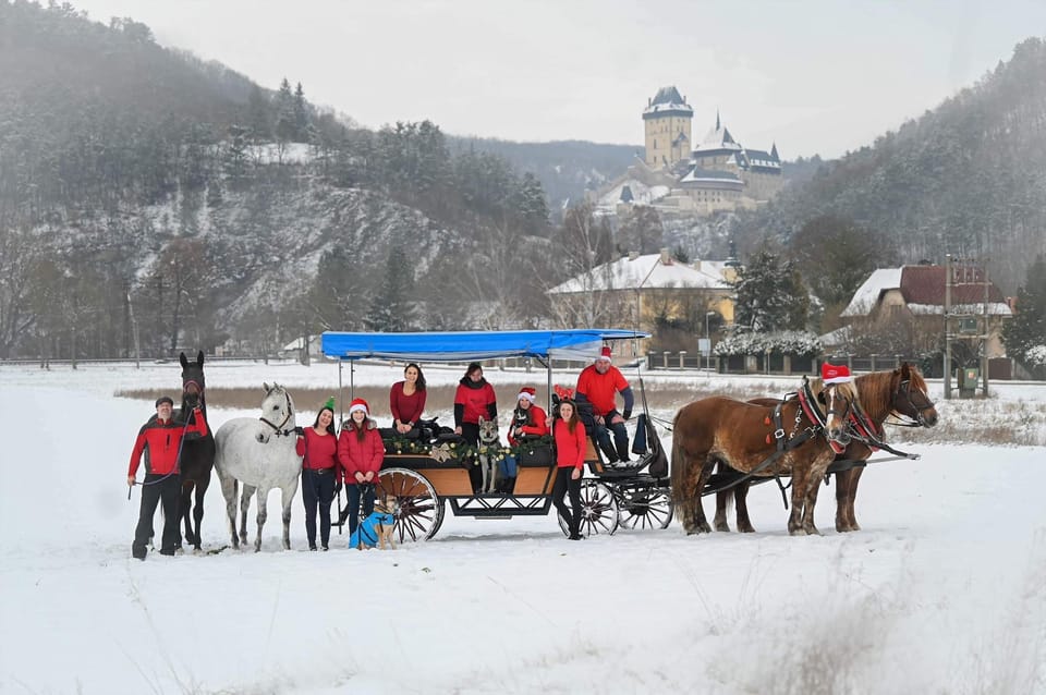 KarlšTejn Castle by Horse Carriage - Itinerary Details
