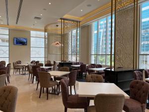 Khalidia Palace Hotel Dubai by Mourouj Gloria - Dining Experiences at the Hotel