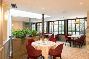 Logis - Hotel & Restaurant of the Court - Dining Experience