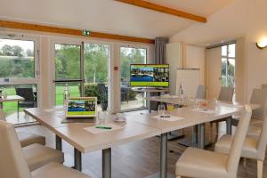 Logis Hotel Val De Vienne - Dining Experience