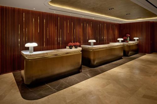 London Hilton on Park Lane - Facilities and Services
