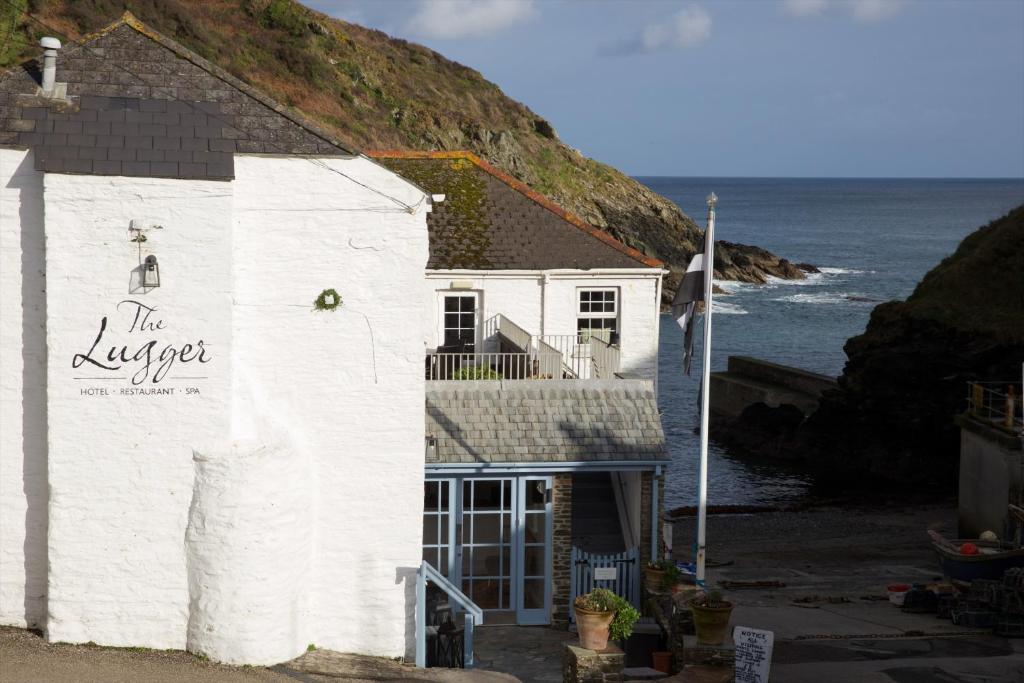 Lugger Hotel 'A Bespoke Hotel' - Dining Options and Amenities