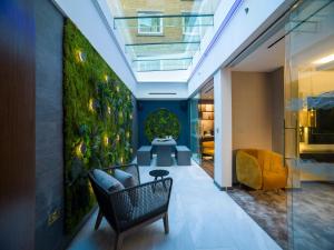 Middle Eight - Covent Garden - Preferred Hotels and Resorts - Dining and Bars