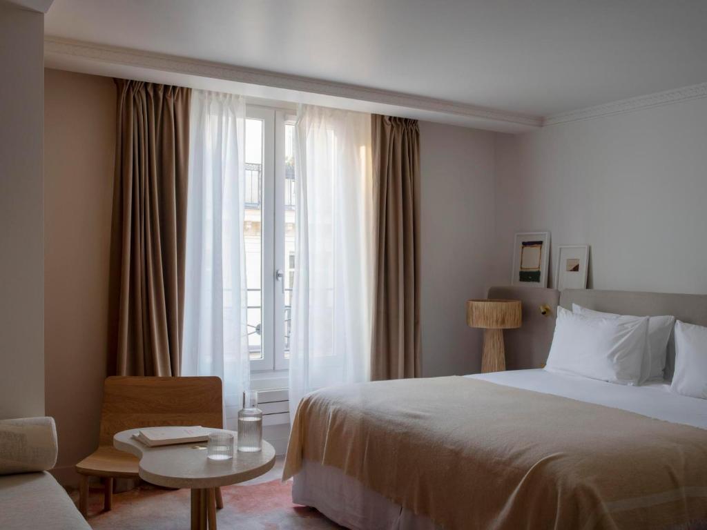 Nuage Hotel Review: A Parisian Gem - Guest Feedback