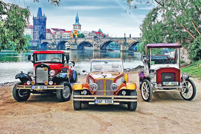 Prague: Kutná Hora Medieval Town in a Vintage Car - Key Attractions in Kutná Hora