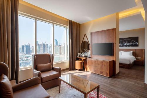 Radisson Blu Hotel, Dubai Canal View - Dining Options