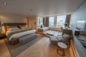 Royal Garden Hotel - Guest Ratings and Reviews
