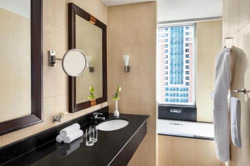 Shangri-La Apartments - Amenities and Facilities