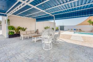 Stella Stays Cozy Beachfront Villa Private Pool 4BDR - Exceptional Guest Feedback