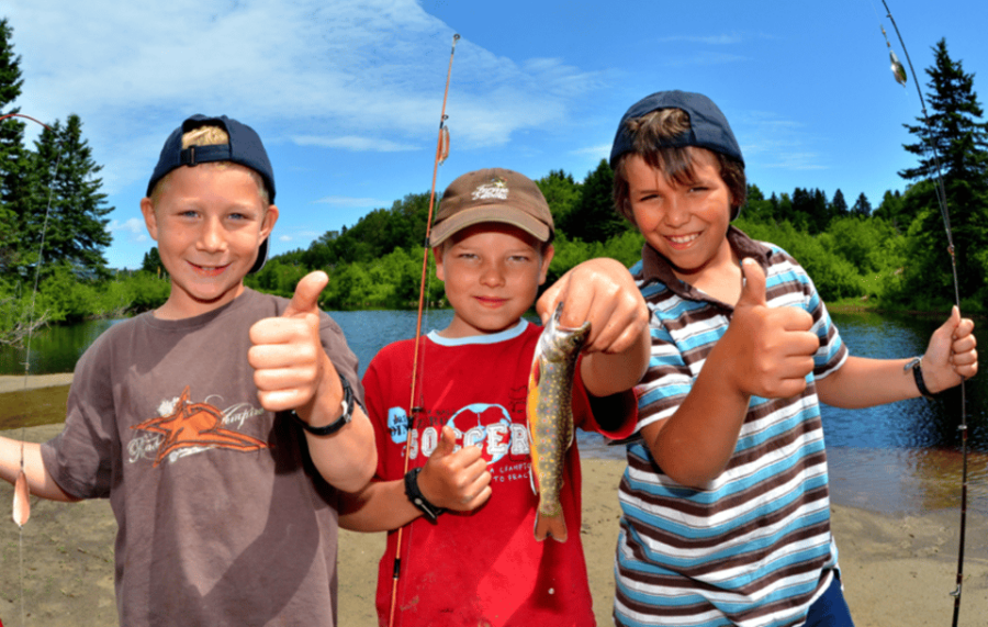 Tadoussac: Trout Fishing Experience