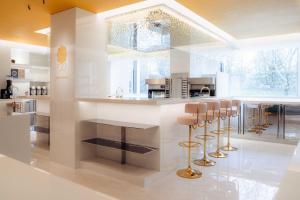The Berkeley, Maybourne Hotel Collection - Amenities and Facilities