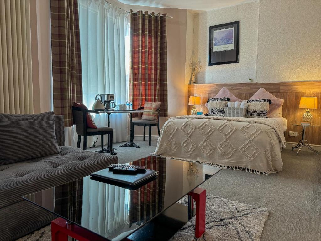 The Chatwal Boutique Hotel - Facilities and Amenities