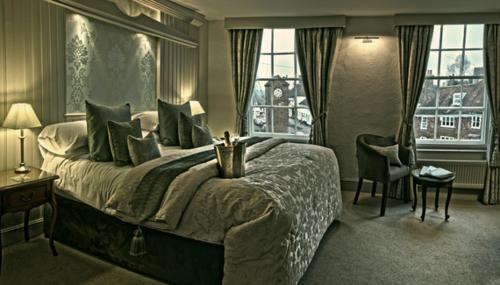 The George Inn - On-Site Amenities