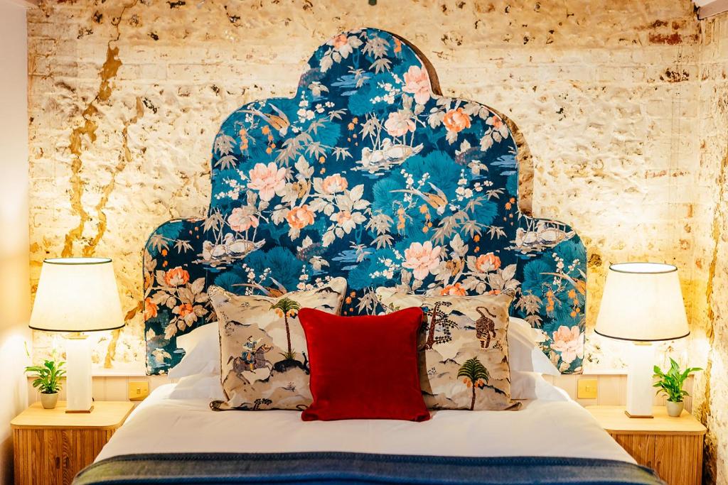 The Grosvenor Stockbridge Review