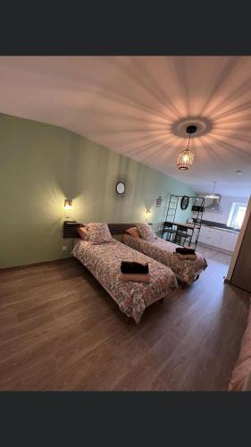 The Layover Step - Benefits of Staying at Léchelle Étape