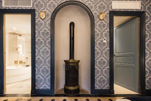 THE LITTLE MANOR - Facilities and Amenities