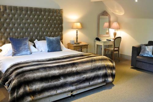 The Red Lion Inn - Amenities and Services