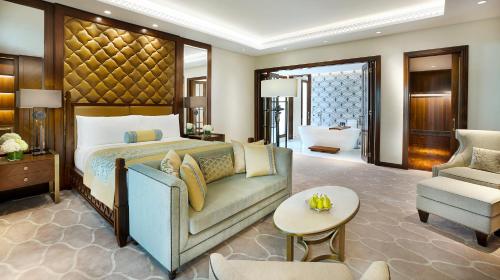 The Ritz-Carlton, Dubai - Dining Options