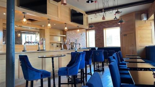 The Royal Crest - Facilities and Amenities