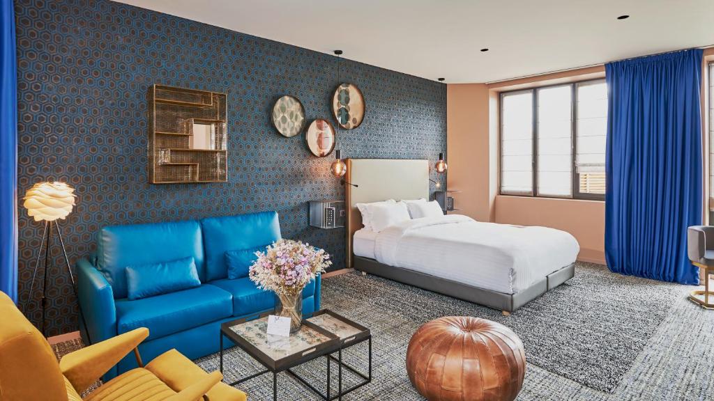 Tiegezh House - Amenities and Services