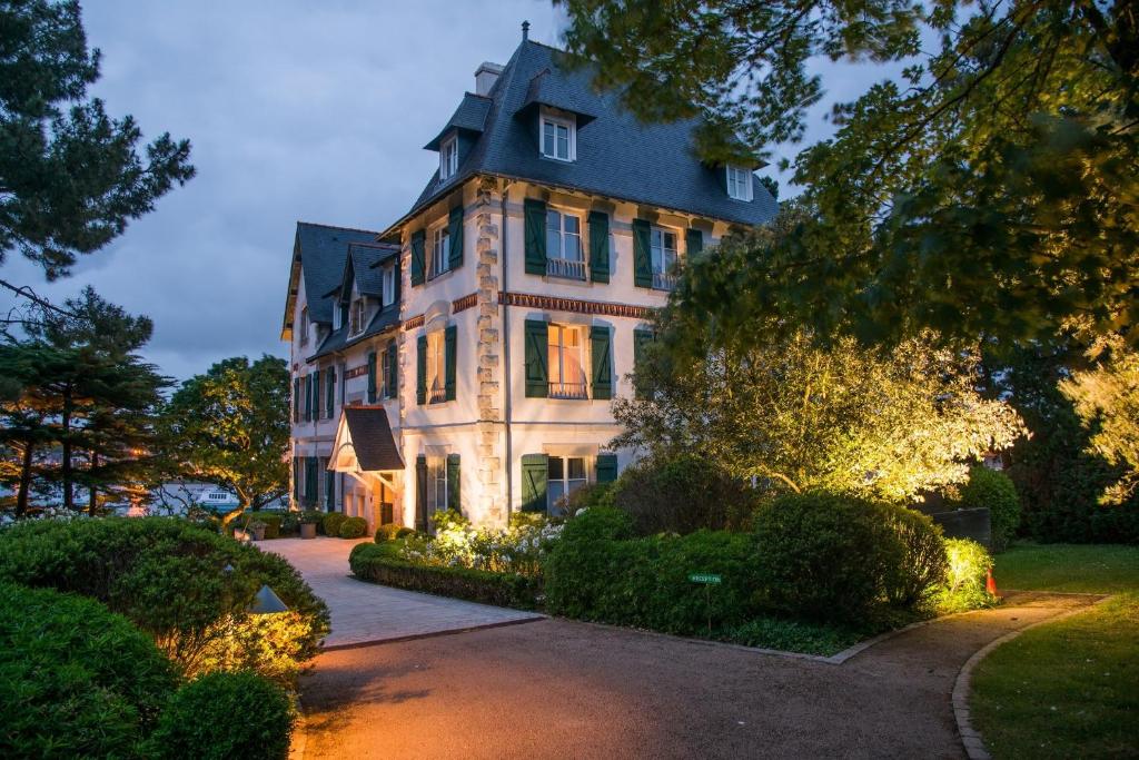 Villa Tri Men - Accommodation Options