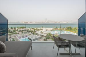 W Dubai - The Palm - On-Site Dining Experiences