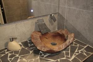 White Rabbit Hostel - Nearby Attractions