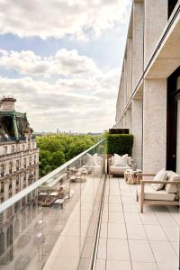1 Hotel Mayfair - Booking Information