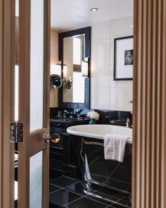 Althoff St Jamess Hotel & Club London - Dining Options