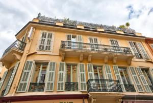 Aparthotel 9 ALBERTI Nice Centre - Amenities and Facilities