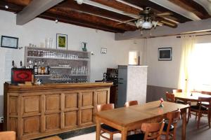 Auberge Hotel De Tournemire - Cantal - Amenities and Services