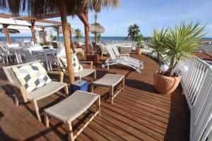 Bleu Mer Duplex & Suites - Nearby Attractions