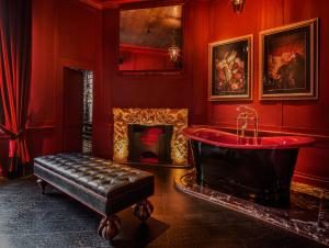 Chateau Denmark London - Dining and Breakfast