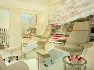 Coworth Park - Dorchester Collection - Spa and Wellness Offerings
