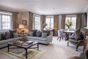 Dukes London - Dining Options