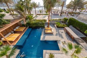 Five Palm Luxury Beach Villa With Private Pool, Panoramic Views, and Jacuzzi by Exclusive Holiday Homes - Spacious Accommodation