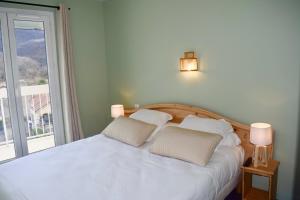 Hotel and Apartments the Plane Trees - Location and Nearby Attractions