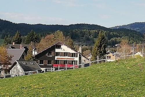 Hotel Au Feu De Bois Wine Bar the 1605 - Dining Experience at LE 1605