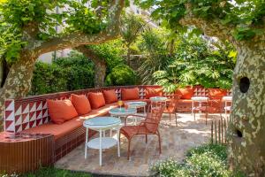 Hotel De Silhouette - Dining Options