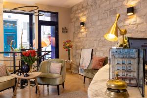 Hotel Des Arts Montmartre - Tips for Your Stay