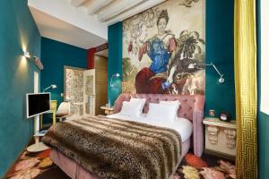 Hotel Du Petit Moulin, Haute Couture Hotel by Lacroix - Room Types and Features