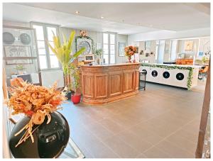 Hotel Napoleon - Policies and Booking Information