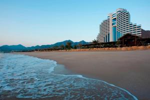 Le Meridien Al Aqah Beach Resort - Sustainability Initiatives