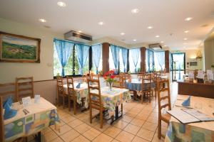 Logis Auberge Du Mehrbachel - Hotel & Restaurant - Unique Features and Amenities