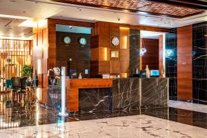 Luxe Grand Hotel Apartments - Dining Options Available