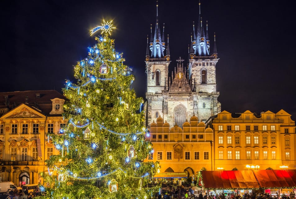 Magical Christmas Journey in Český Krumlov - Local Art and Artisans